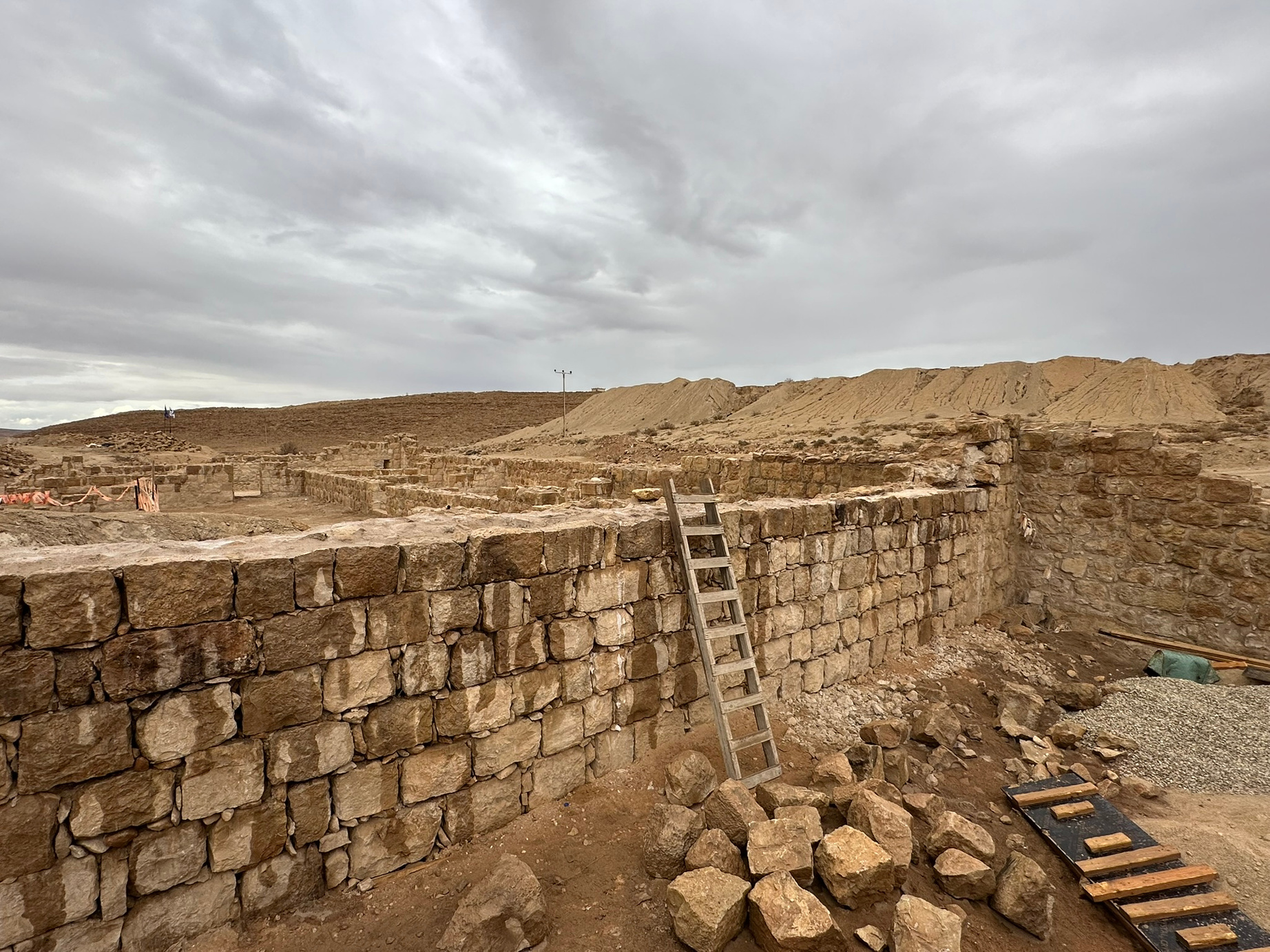 Al-Jahiniya Fortress, Naqab Desert